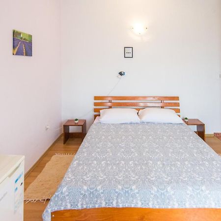 Hotel Sobe Rolo Uz More à Biograd Na Moru Extérieur photo