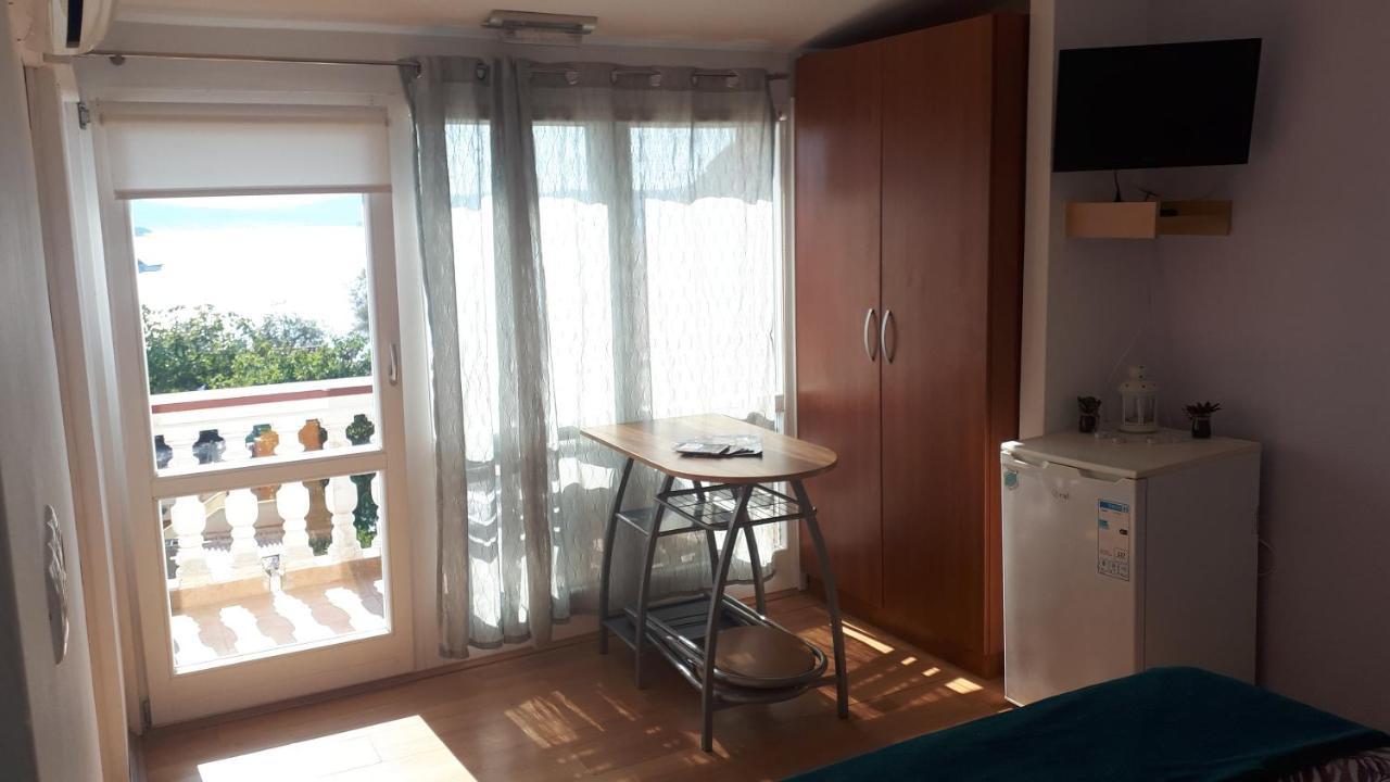 Hotel Sobe Rolo Uz More à Biograd Na Moru Extérieur photo