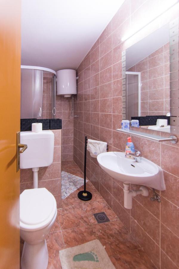 Hotel Sobe Rolo Uz More à Biograd Na Moru Extérieur photo